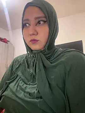 hannahayat online show from March 27, 2:51 pm