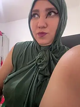 hannahayat online show from March 6, 2:01 pm