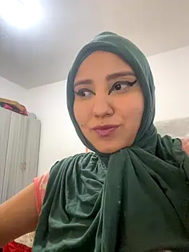 hannahayat online show from September 13, 1:55 pm