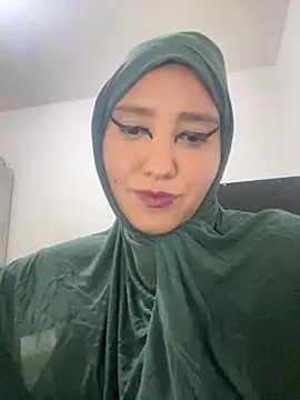 Snapshot of hannahayat chatting on November 11, 11:20 pm hannahayat online show from November 11, 11:20 pm