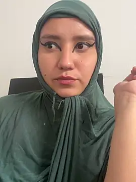 hannahayat online show from January 7, 9:20 pm