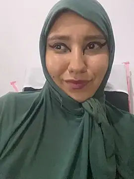 hannahayat online show from December 21, 3:30 am