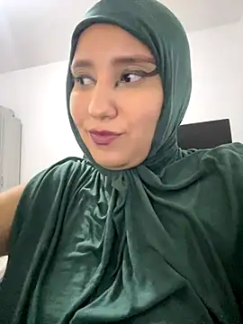 hannahayat online show from October 8, 11:05 pm