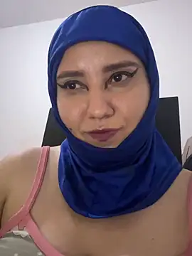 Snapshot of hannahayat chatting on June 12, 3:15 am hannahayat online show from June 12, 3:15 am
