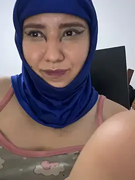 Snapshot of hannahayat chatting on June 26, 3:23 am hannahayat online show from June 26, 3:23 am