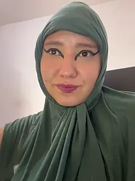 Snapshot of hannahayat chatting on November 21, 1:54 pm hannahayat online show from November 21, 1:54 pm