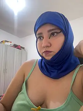 Snapshot of hannahayat chatting on May 15, 3:32 pm hannahayat online show from May 15, 3:32 pm