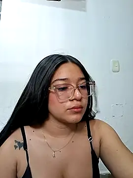 Snapshot of -VICKKY chatting on July 6, 7:49 pm -VICKKY online show from July 6, 7:49 pm