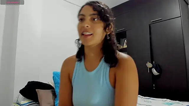 Snapshot of sofiaparker8 chatting on May 14, 1:13 am sofiaparker8 online show from May 14, 1:13 am