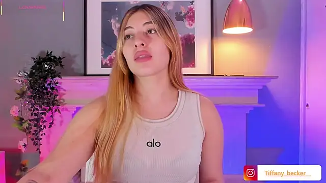 tiffany becker online show from December 3, 12:04 pm