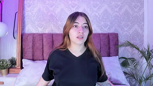 Snapshot of tiffany_becker chatting on October 1, 11:58 am tiffany becker online show from October 1, 11:58 am