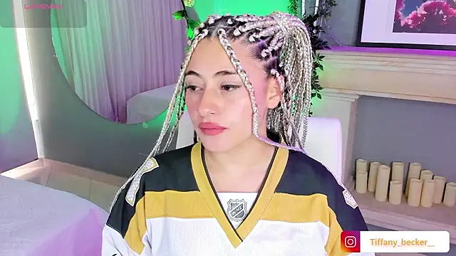 tiffany becker online show from March 26, 1:31 pm