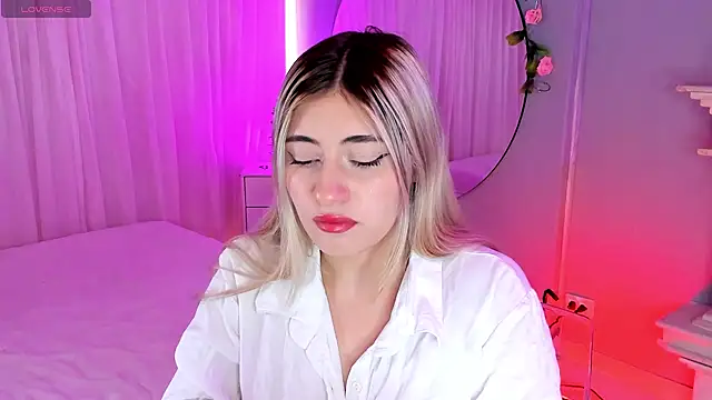 tiffany becker online show from April 17, 1:47 pm