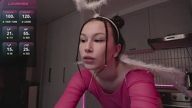 Snapshot of Anny_Limis chatting on February 14, 3:54 am Anny Limis online show from February 14, 3:54 am