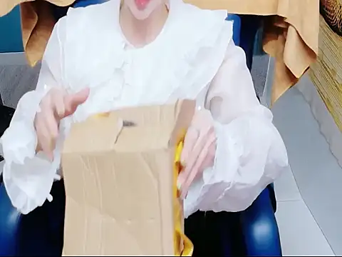 Cherry 6969 online show from April 18, 1:57 pm