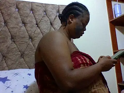 zoey10 online show from April 10, 8:10 am