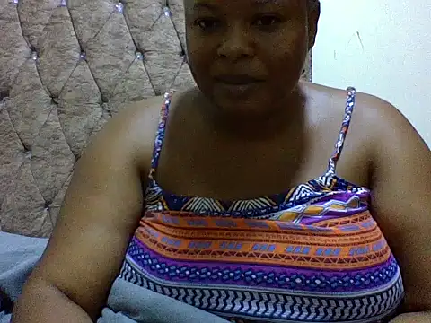 zoey10 online show from March 7, 8:25 pm