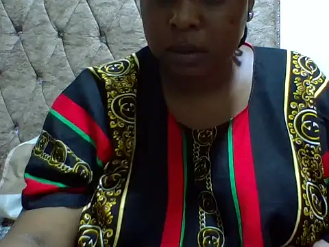 zoey10 online show from December 3, 6:40 pm