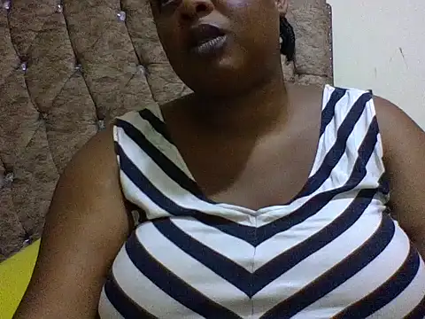 zoey10 online show from March 24, 7:25 pm