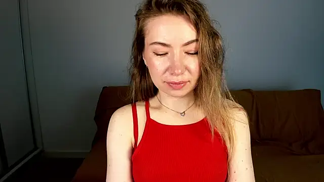 Snapshot of Mia_Tasty chatting on June 17, 6:24 am Mia Tasty online show from June 17, 6:24 am