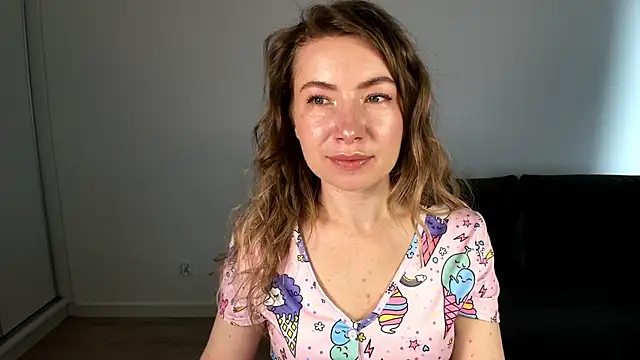 Mia Tasty online show from April 23, 1:24 pm