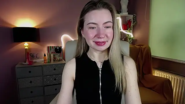 Snapshot of Mia_Tasty chatting on March 22, 7:47 am Mia Tasty online show from March 22, 7:47 am