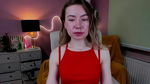 Snapshot of Mia_Tasty chatting on December 3, 7:41 am Mia Tasty online show from December 3, 7:41 am