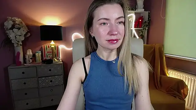 Snapshot of Mia_Tasty chatting on February 11, 10:47 am Mia Tasty online show from February 11, 10:47 am