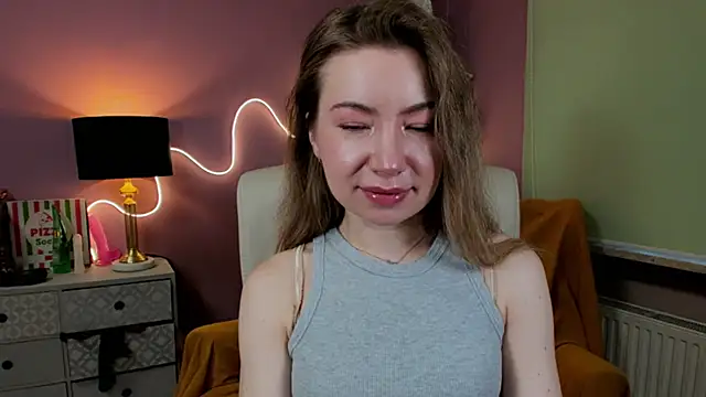 Snapshot of Mia_Tasty chatting on November 14, 7:34 am Mia Tasty online show from November 14, 7:34 am