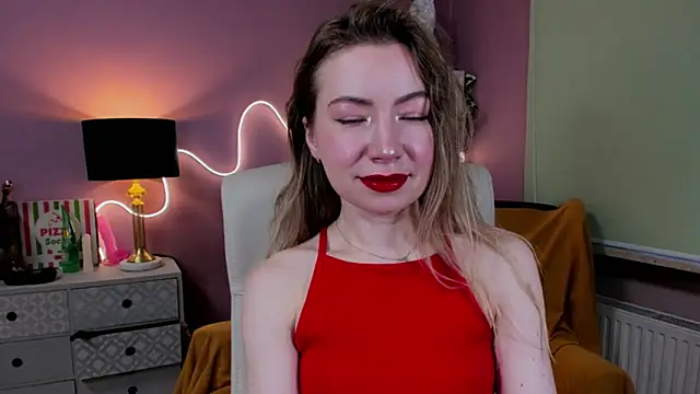 Snapshot of Mia_Tasty chatting on November 20, 7:42 am Mia Tasty online show from November 20, 7:42 am