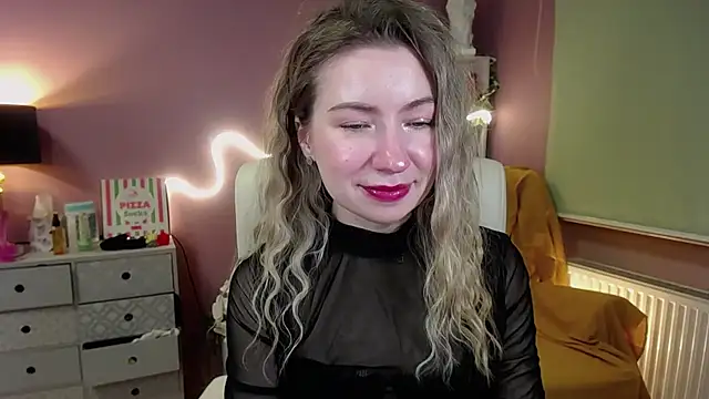 Snapshot of Mia_Tasty chatting on February 25, 6:01 pm Mia Tasty online show from February 25, 6:01 pm