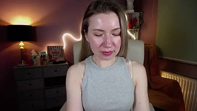 Snapshot of Mia_Tasty chatting on March 9, 5:49 pm Mia Tasty online show from March 9, 5:49 pm