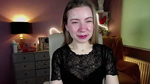 Snapshot of Mia_Tasty chatting on March 21, 7:33 am Mia Tasty online show from March 21, 7:33 am