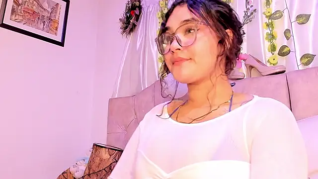 Snapshot of Chanelle_ chatting on November 14, 2:32 pm Chanelle online show from November 14, 2:32 pm