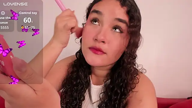 Snapshot of Chanelle_ chatting on September 29, 1:39 pm Chanelle  online show from September 29, 1:39 pm