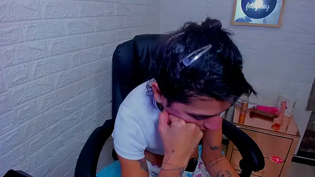 ImCrazzy online show from February 13, 2:50 pm