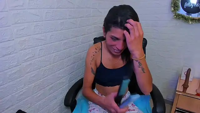 Snapshot of ImCrazzy chatting on November 28, 2:17 pm ImCrazzy online show from November 28, 2:17 pm