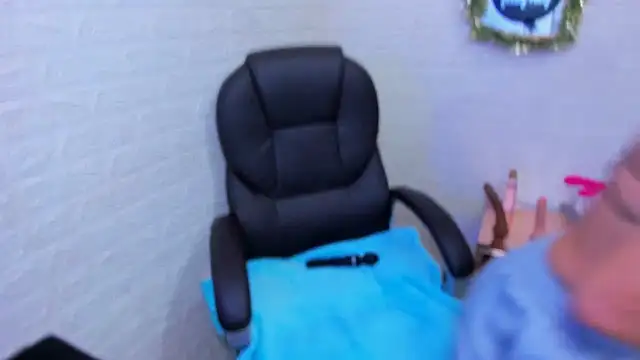 Snapshot of ImCrazzy chatting on December 3, 2:38 pm ImCrazzy online show from December 3, 2:38 pm