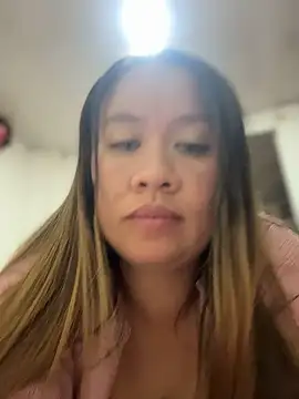 Emiily lee online show from January 17, 8:51 am