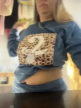 Emiily lee online show from February 11, 10:15 am