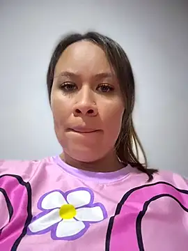 Emiily lee online show from May 10, 5:48 pm