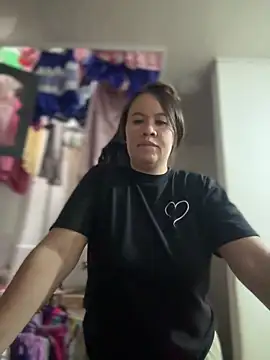 Emiily lee online show from December 18, 7:18 pm