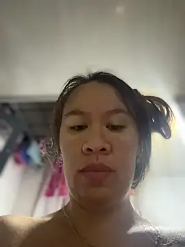 Emiily lee online show from February 4, 9:04 am