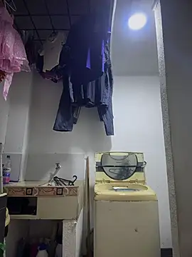 Emiily lee online show from March 28, 9:21 am