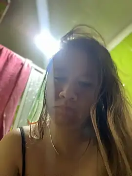 Emiily lee online show from November 14, 9:13 am