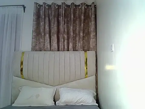 pretty hearty online show from January 9, 11:00 pm