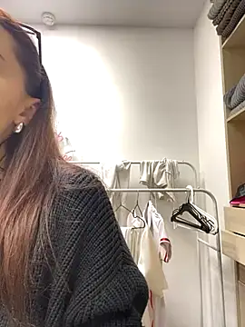 AnaWest online show from October 6, 6:14 am