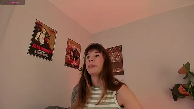 Snapshot of iriiina_veneno chatting on September 27, 11:33 pm iriiina veneno online show from September 27, 11:33 pm