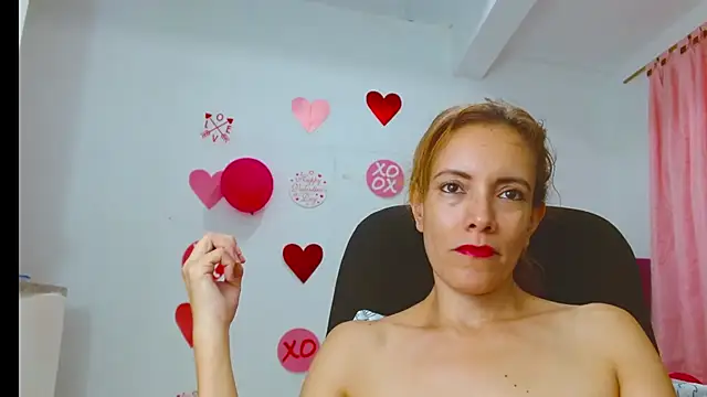 Snapshot of chantalsemenova1 chatting on February 20, 8:22 pm chantalsemenova1 online show from February 20, 8:22 pm