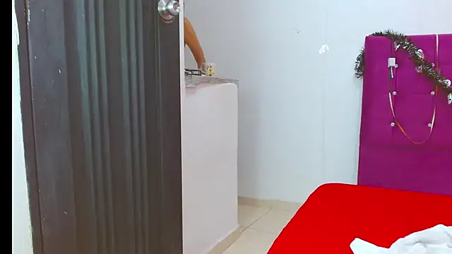 chantalsemenova1 online show from November 7, 3:49 pm